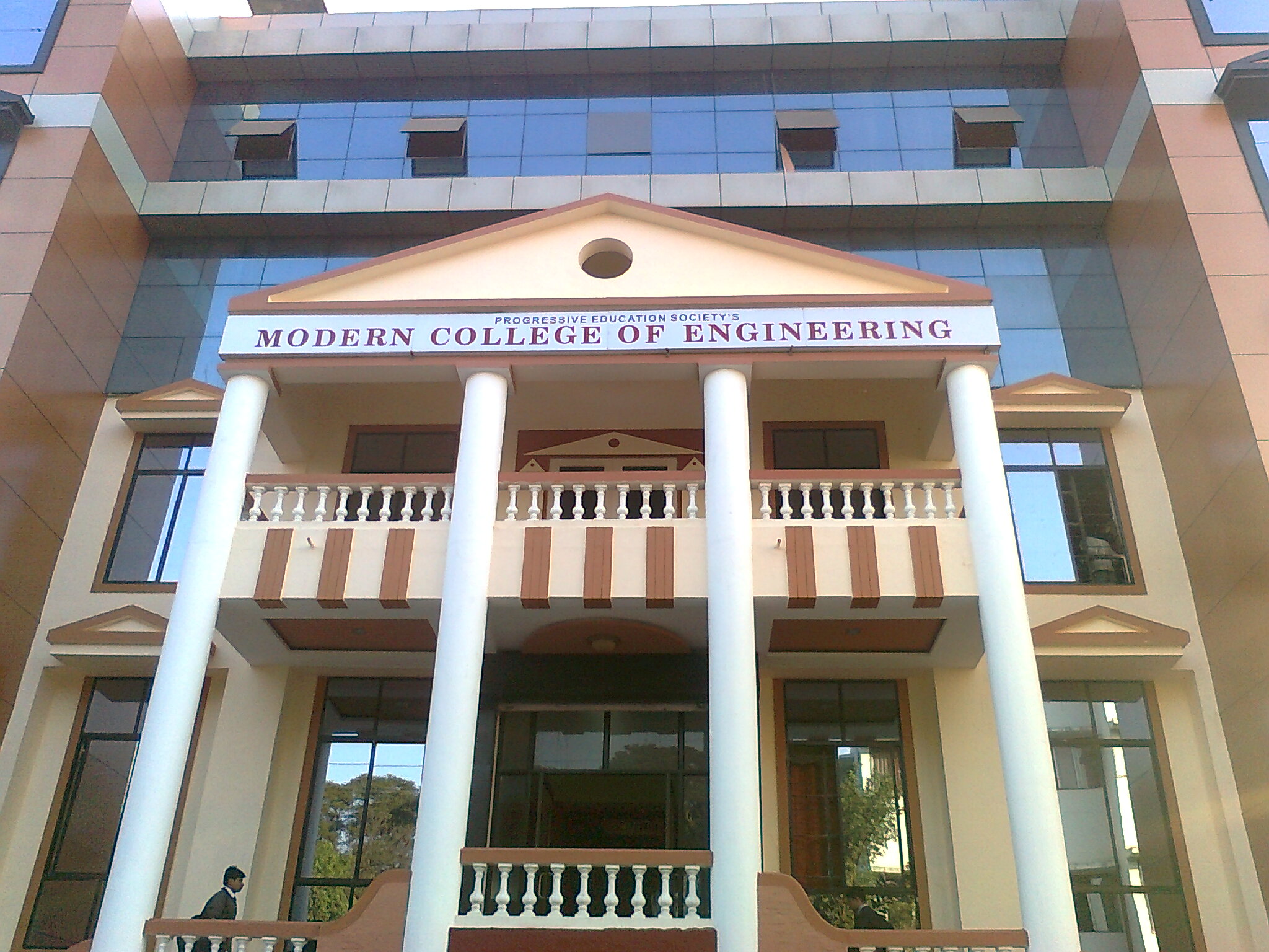 MODERN - Progressive Education Society’s College
